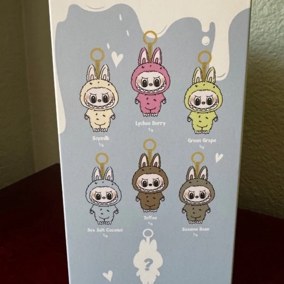 Pop Mart The Monsters - Exciting Macaron - Lychee Berry - (pink) SEALED BOX - Picture 5 of 7